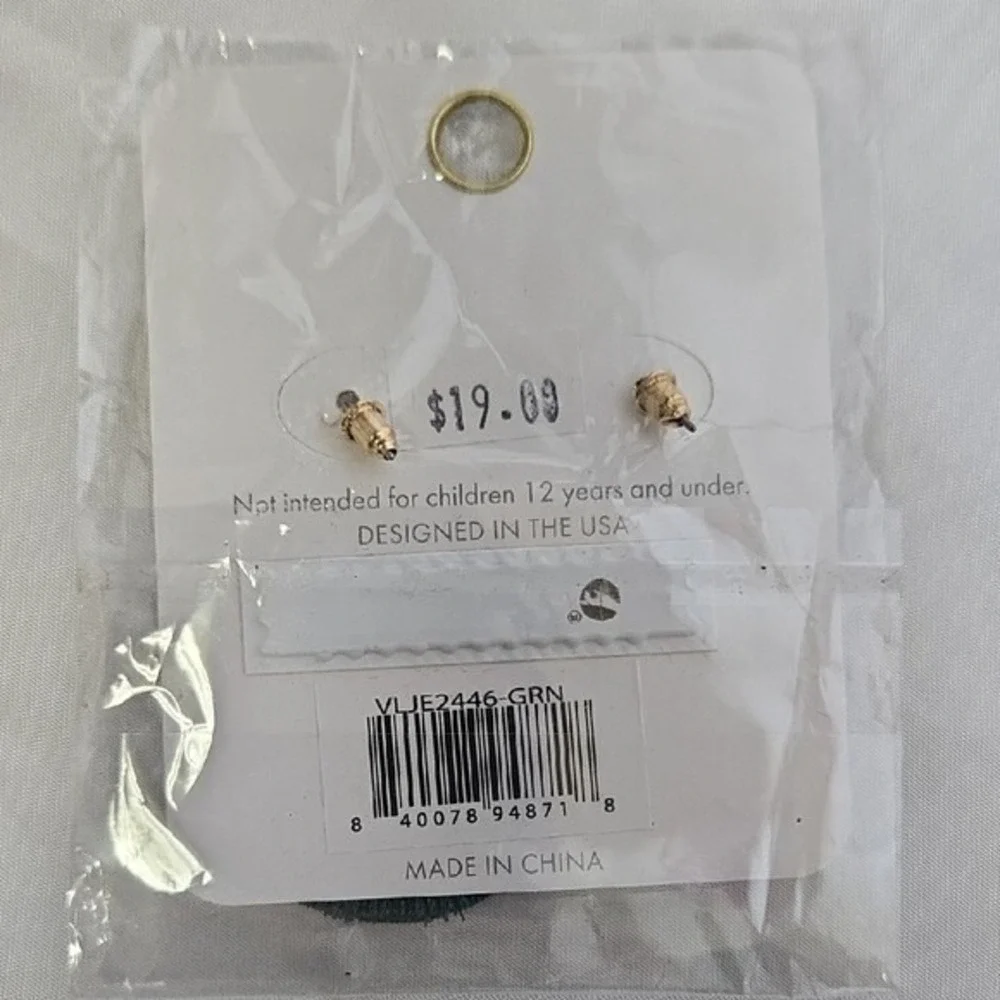 Viv & Lou Green Let It Snow Christmas Earrings, Gold Tone and Green, New‎